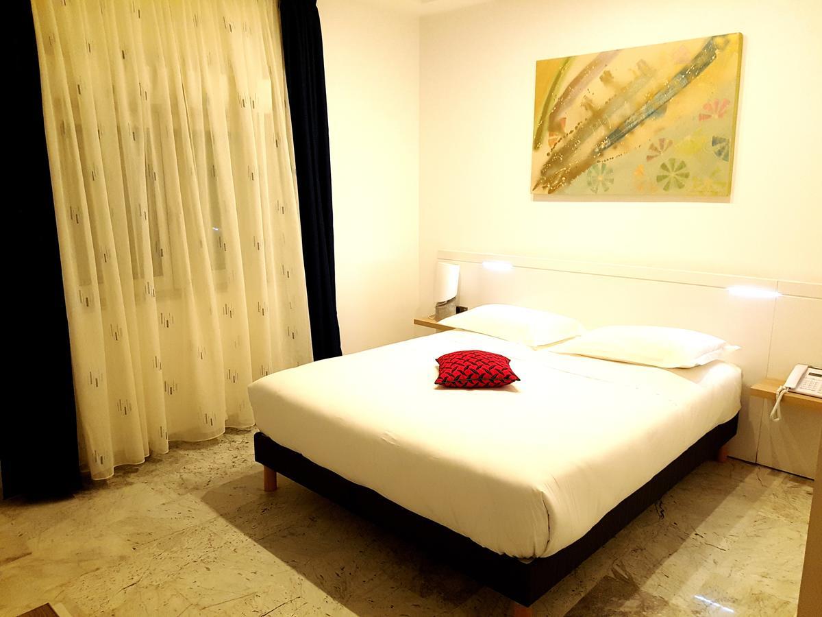 Hotel Ahoefa King Salomon Garden ロメ エクステリア 写真